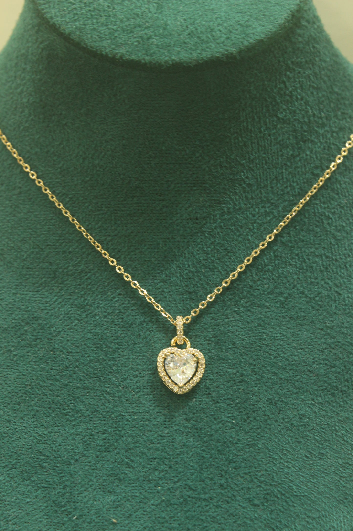 Betty Heart Solitaire Chain Pendant